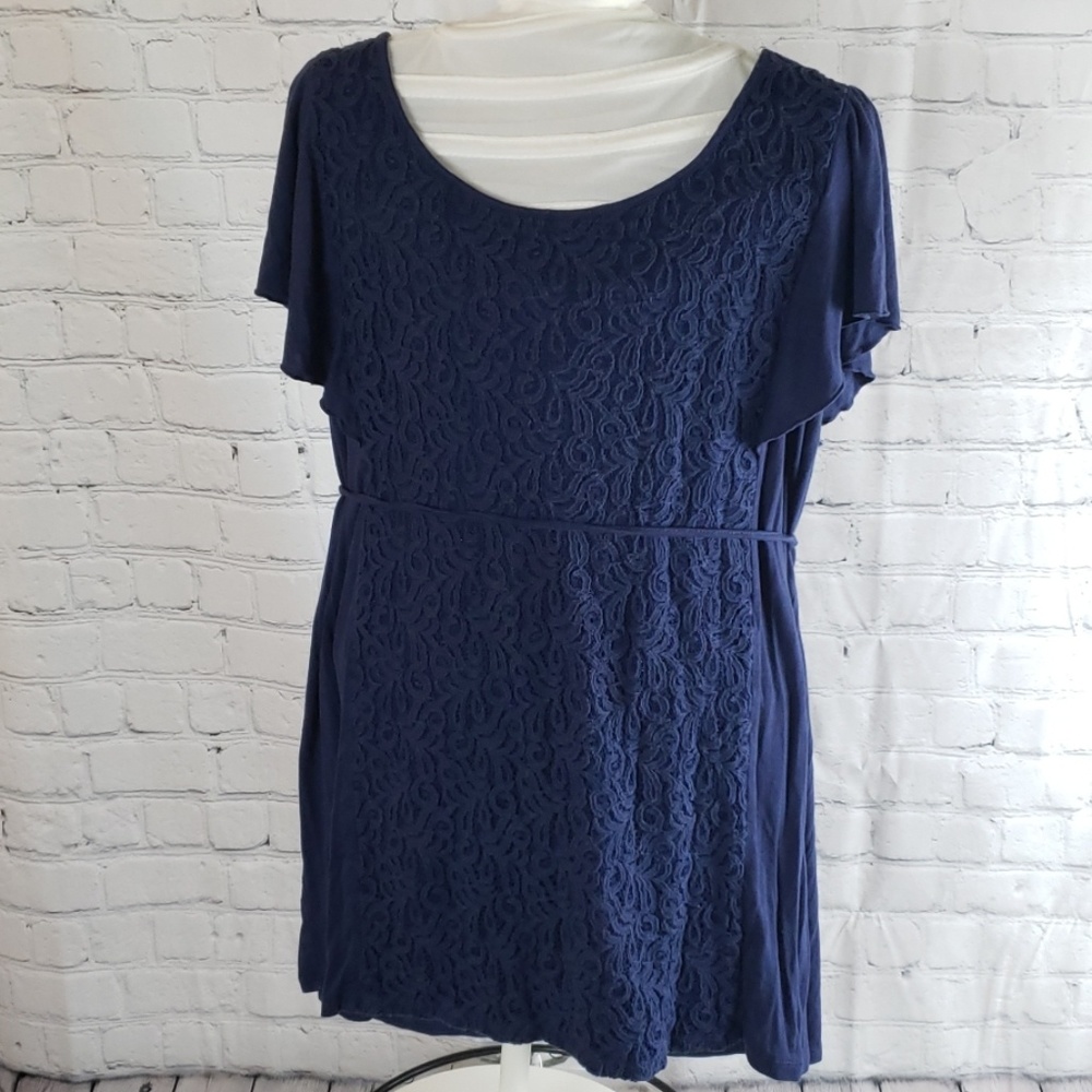 Navy blue maternity tie shirt